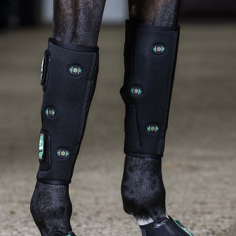 Zandona’ Therapeutic Air Knee magnetic carpal bands - 1678